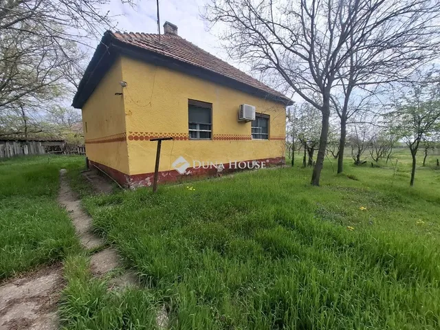 Eladó mezőgazdasági ingatlan Kiskunfélegyháza 65 nm