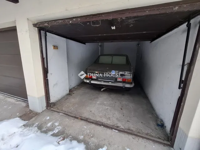 Eladó kereskedelmi és ipari ingatlan Kiskunfélegyháza 14 nm