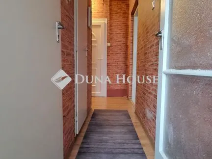 Eladó lakás Kiskunfélegyháza, Holló László utca 32 nm