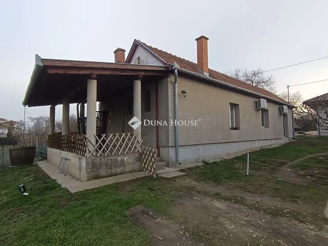 Eladó ház Kiskunfélegyháza 90 nm