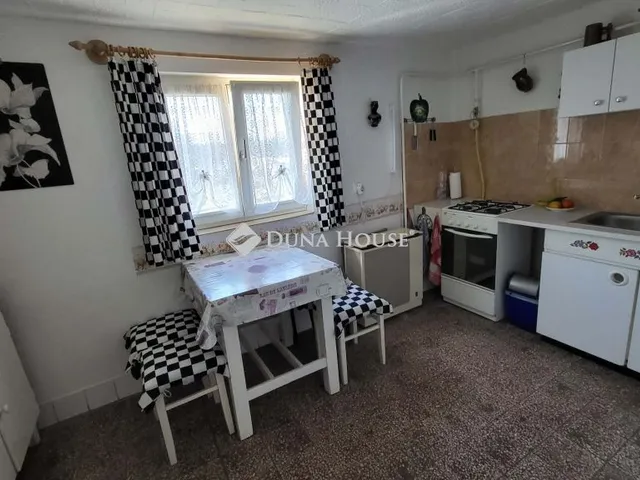 Eladó ház Kiskunfélegyháza 37 nm