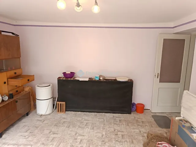 Eladó ház Kunszállás, Tanya 73 nm