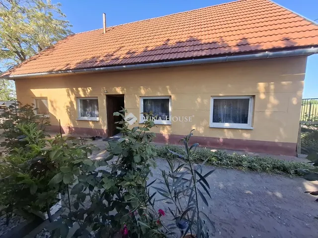 Eladó ház Kiskunfélegyháza 70 nm