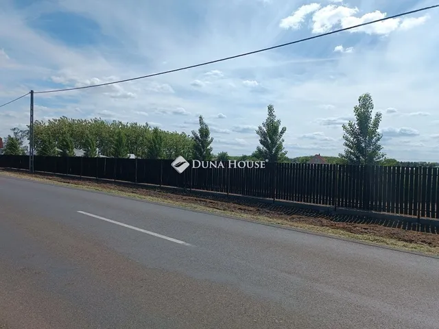 Eladó telek Kiskunfélegyháza 17000 nm