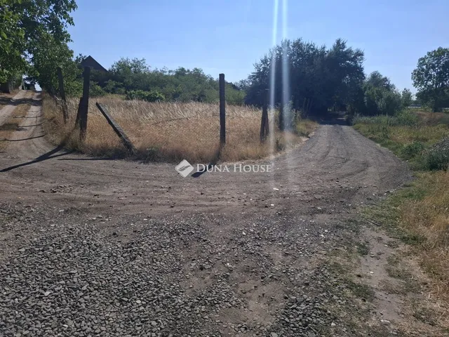 Eladó telek Kiskunfélegyháza 1224 nm