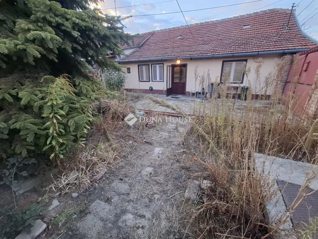 Eladó ház Kiskunfélegyháza 64 nm