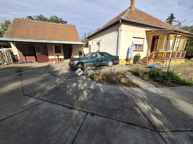 Eladó ház Kunszállás 96 nm