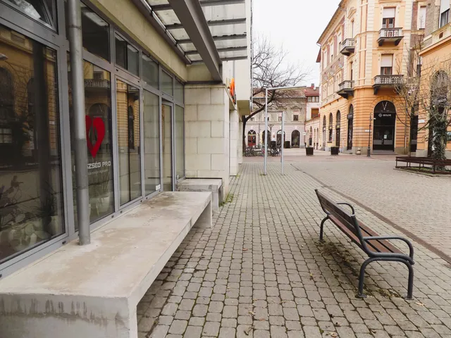 Eladó kereskedelmi és ipari ingatlan Debrecen 45 nm