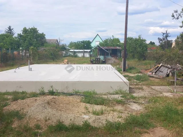 Eladó telek Debrecen 704 nm