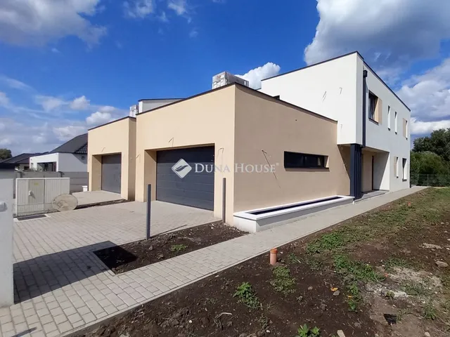 Eladó ház Debrecen 193 nm