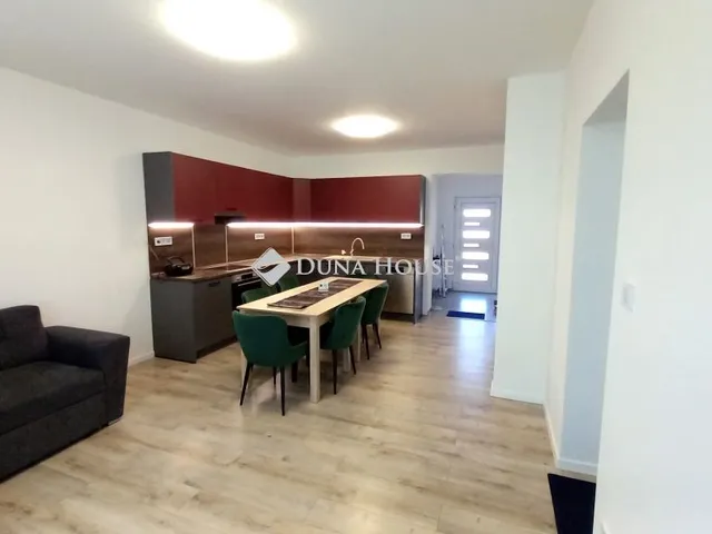 Eladó ház Debrecen 70 nm