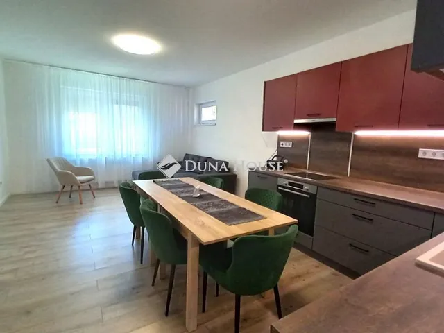 Eladó ház Debrecen 70 nm