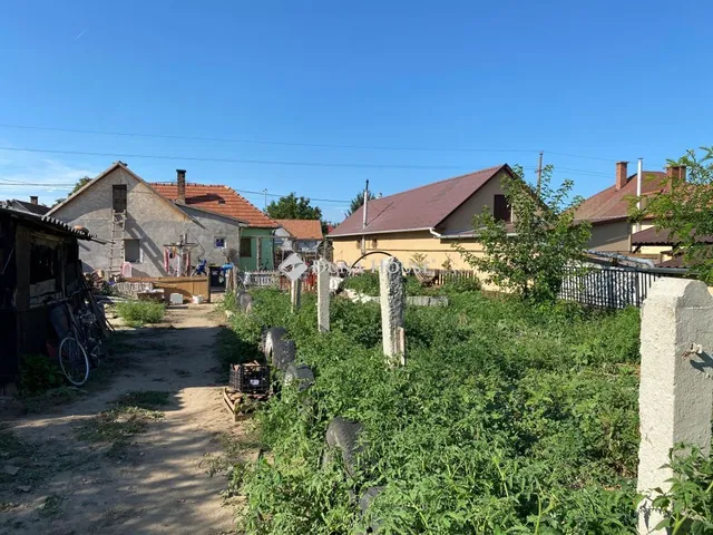 Eladó ház Hajdúhadház, Kiss Ernő utca 75 nm