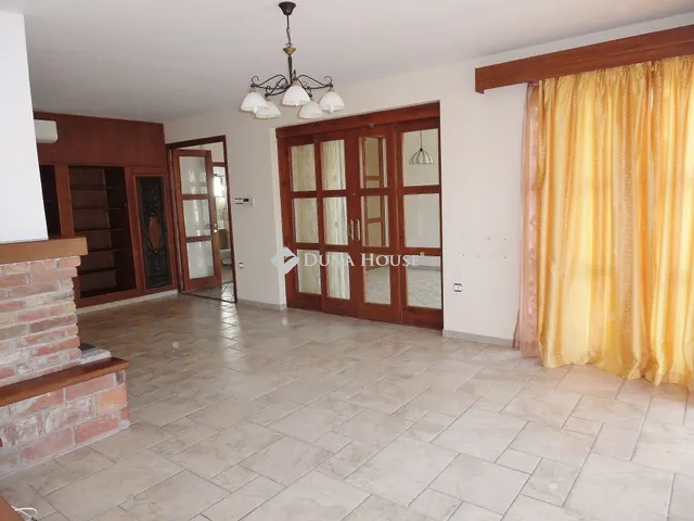 Eladó ház Debrecen 233 nm