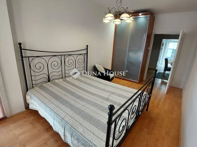 Eladó lakás Debrecen 72 nm