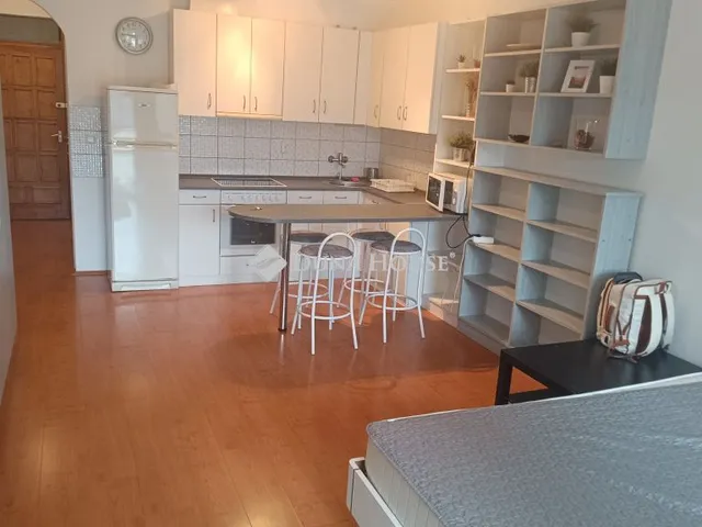 Kiadó lakás Debrecen, Nap utca 34 nm