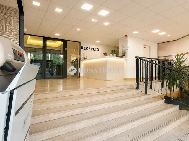 Kiadó lakás Debrecen, Péterfia utca 71 nm