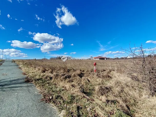 Eladó telek Zalaegerszeg 4962 nm