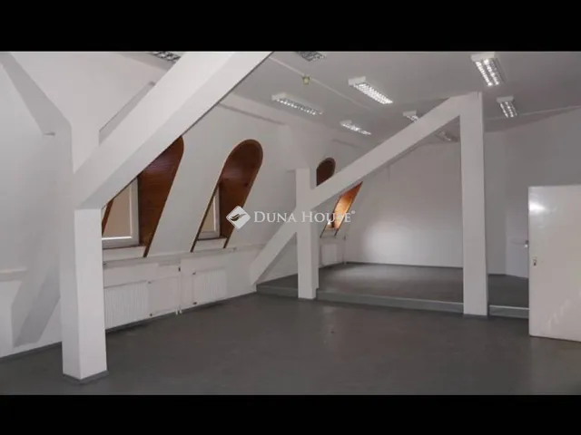 Kiadó kereskedelmi és ipari ingatlan Zalaegerszeg 519 nm