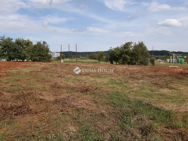 Eladó telek Zalaegerszeg, Posta utca 8779 nm