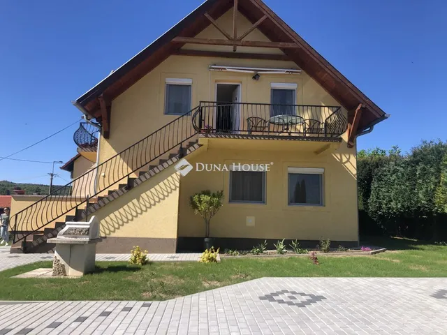 Eladó ház Vonyarcvashegy 93 nm