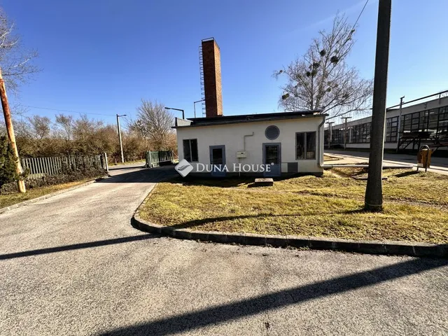 Kiadó kereskedelmi és ipari ingatlan Zalaegerszeg 341 nm