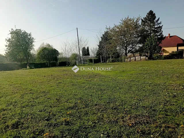 Eladó telek Zalaegerszeg 1100 nm