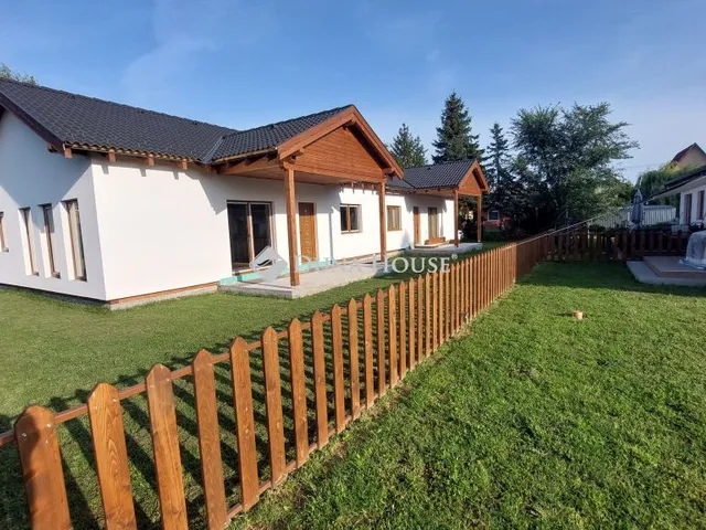 Eladó ház Balatonmáriafürdő, Akácfa utca 77 nm