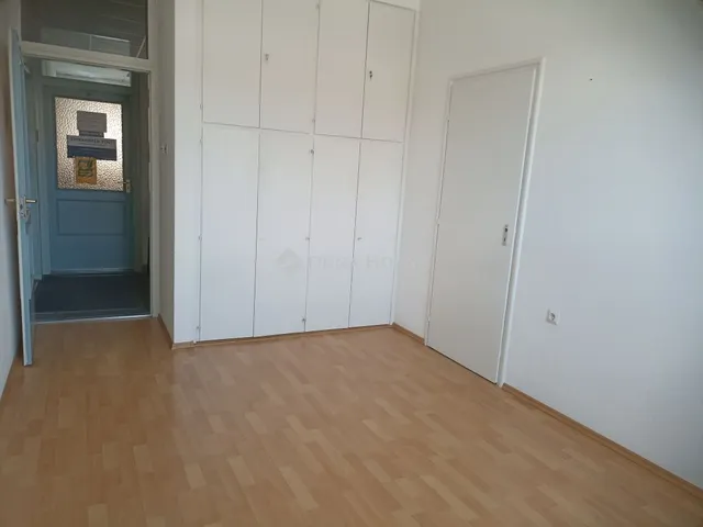 Kiadó kereskedelmi és ipari ingatlan Zalaegerszeg, Ady Endre utca 14 nm