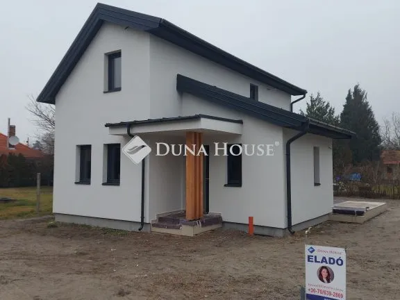 Eladó üdülő és hétvégi ház Balatonkeresztúr 84 nm