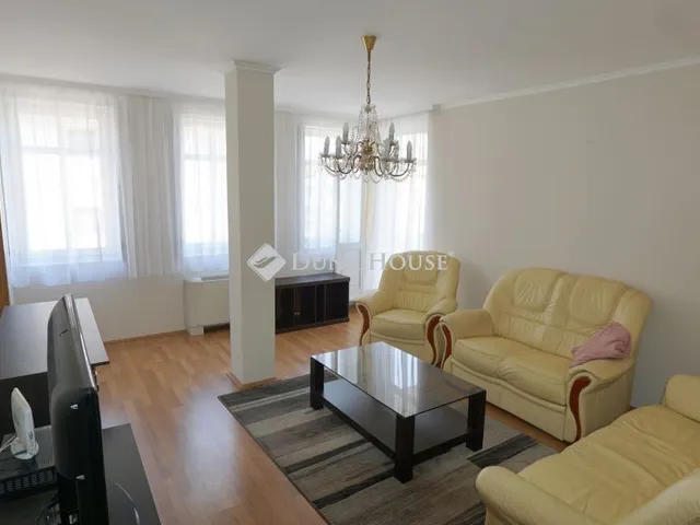 Kiadó lakás Zalaegerszeg, Kis utca 67 nm