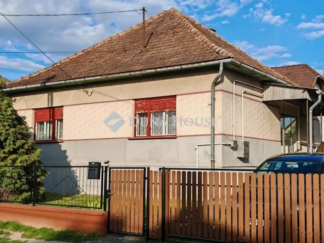 Eladó ház Zalaegerszeg, Csilla utca 140 nm