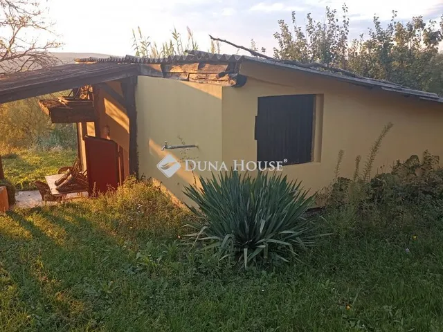 Eladó üdülő és hétvégi ház Zalaegerszeg, Avashegyi utca 28 nm