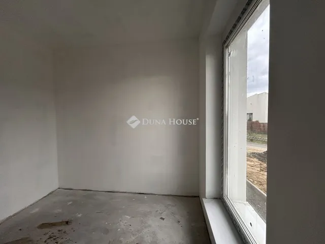 Eladó lakás Teskánd 87 nm