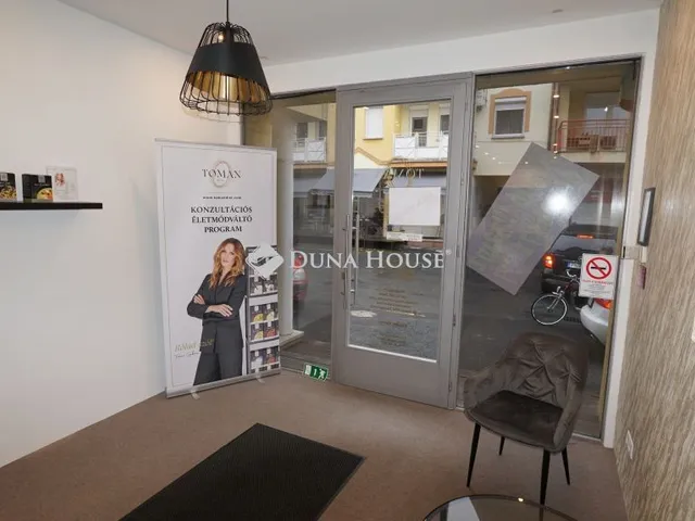 Kiadó kereskedelmi és ipari ingatlan Zalaegerszeg 32 nm