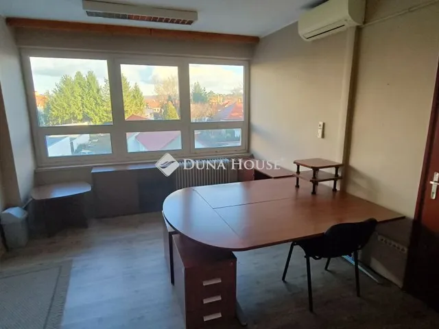 Kiadó kereskedelmi és ipari ingatlan Zalaegerszeg 20 nm