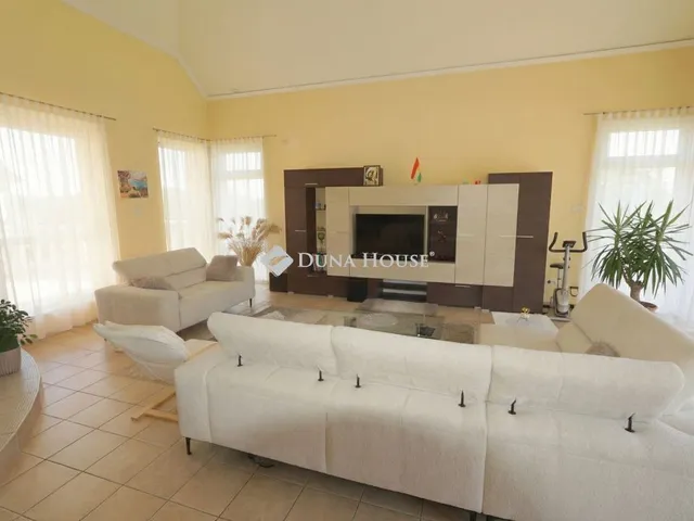 Eladó ház Zalaegerszeg 373 nm