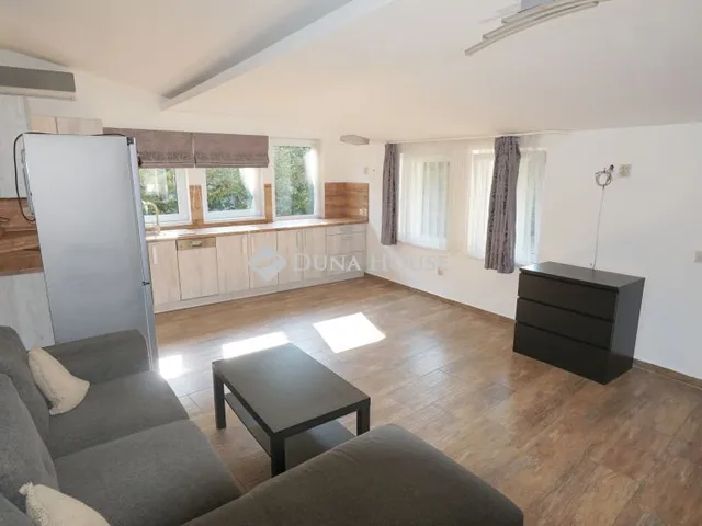 Kiadó ház Zalaegerszeg, Toldi Miklós utca 130 nm