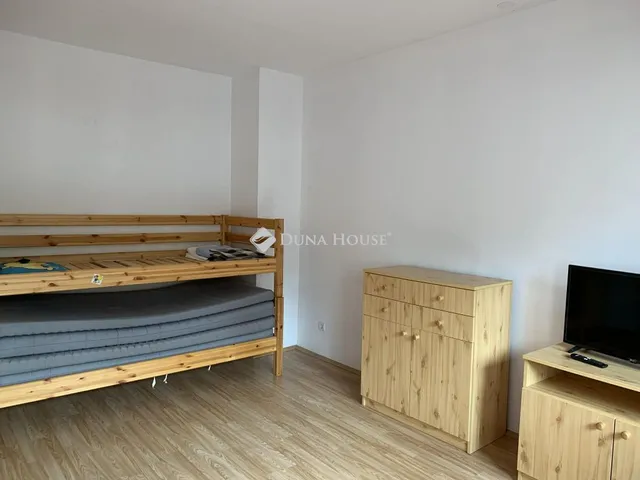 Eladó lakás Zalaegerszeg, Építők útja 33 nm