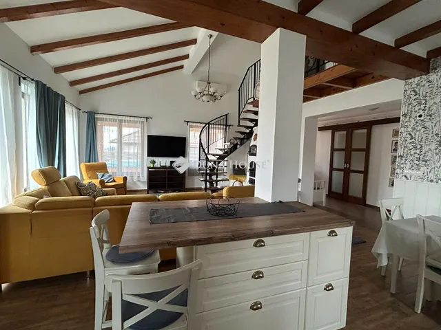 Eladó ház Zalaegerszeg 224 nm