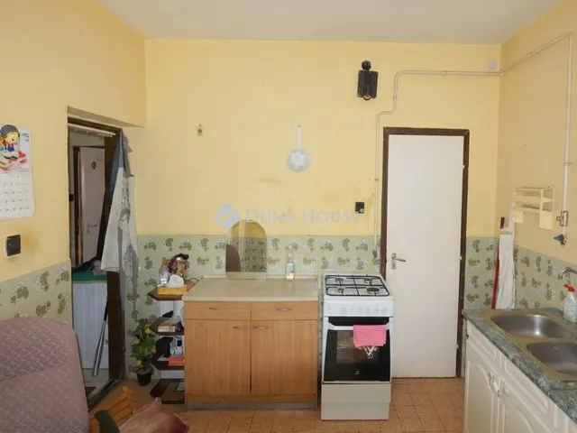 Eladó ház Hahót, Csányi László utca 110 nm