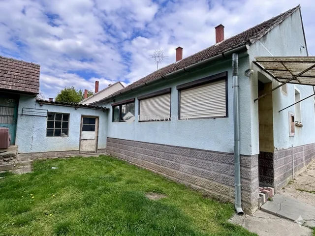 Eladó ház Bérbaltavár 76 nm