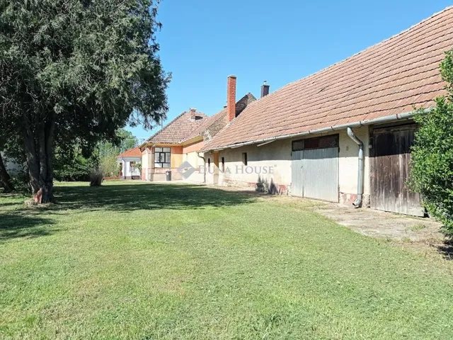 Eladó ház Batyk 94 nm