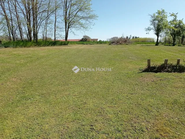 Eladó ház Batyk, Dózsa György utca 94 nm