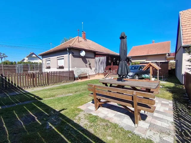 Eladó ház Balatonkeresztúr 63 nm