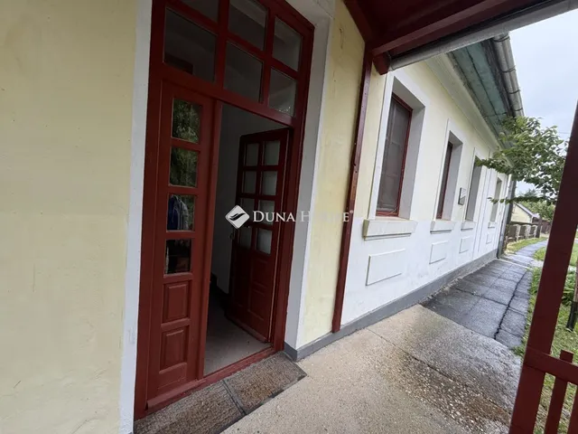 Eladó ház Kerkaszentkirály, Petőfi út 146 nm