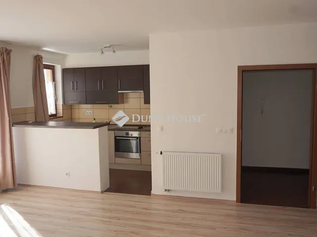 Eladó lakás Zalaegerszeg, Deák Ferenc tér 77 nm