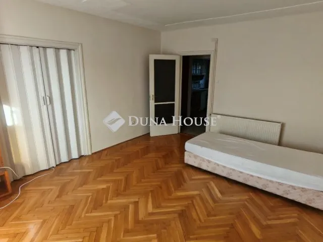 Eladó lakás Zalaegerszeg, Hegyalja utca 61 nm
