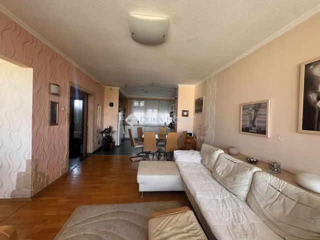 Eladó lakás Zalaegerszeg, Berzsenyi Dániel utca 114 nm