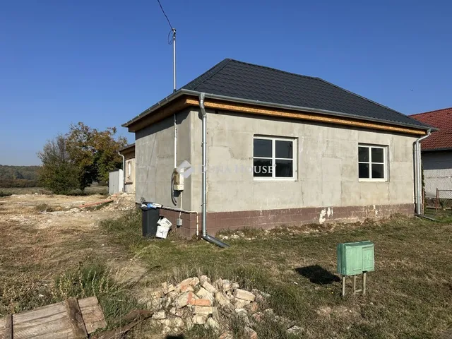 Eladó ház Pölöske 99 nm